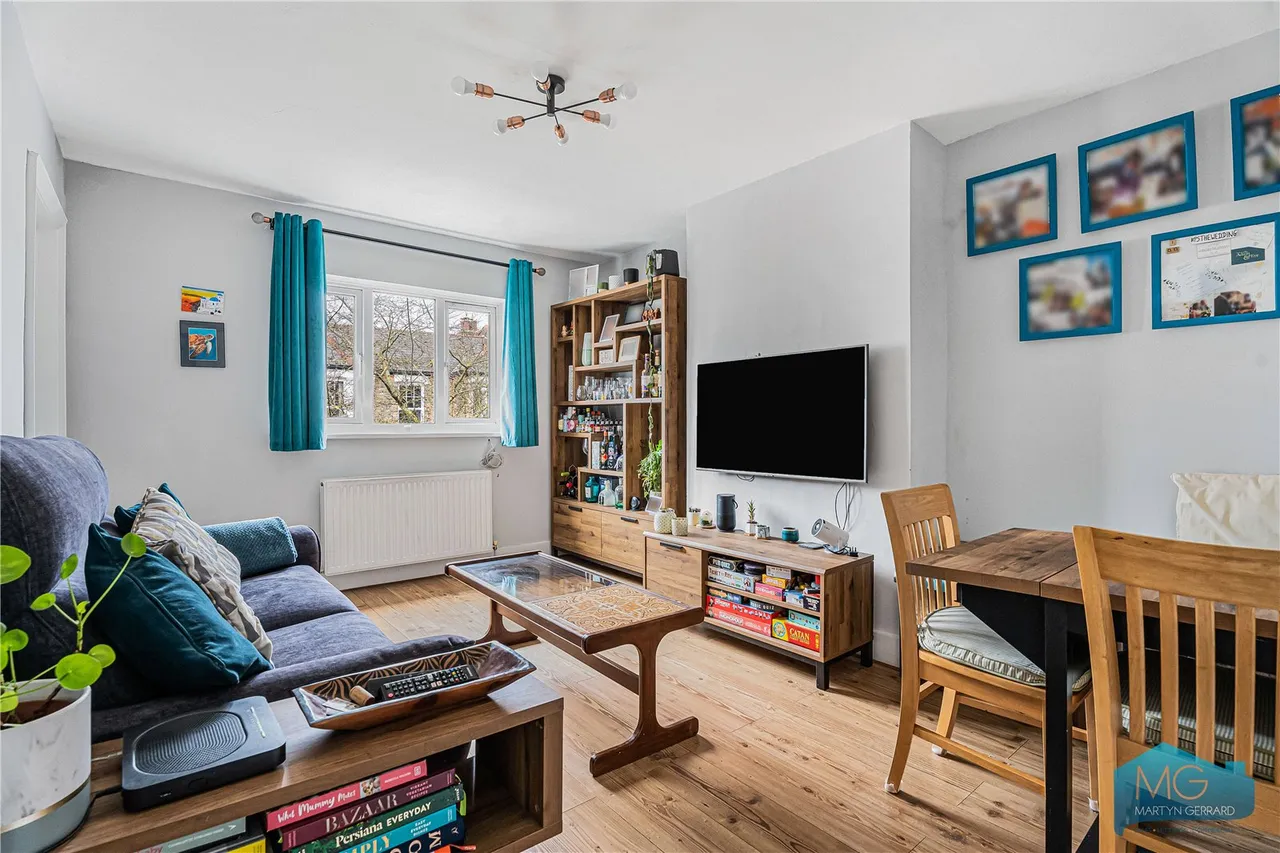 3 bed flat for sale, Leslie Road, East Finchley, N2