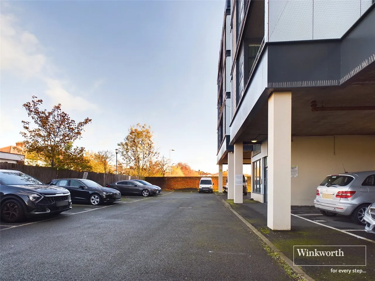 1 bed flat for sale — Azure Court, 666 Kingsbury Road, Kingsbury, NW9