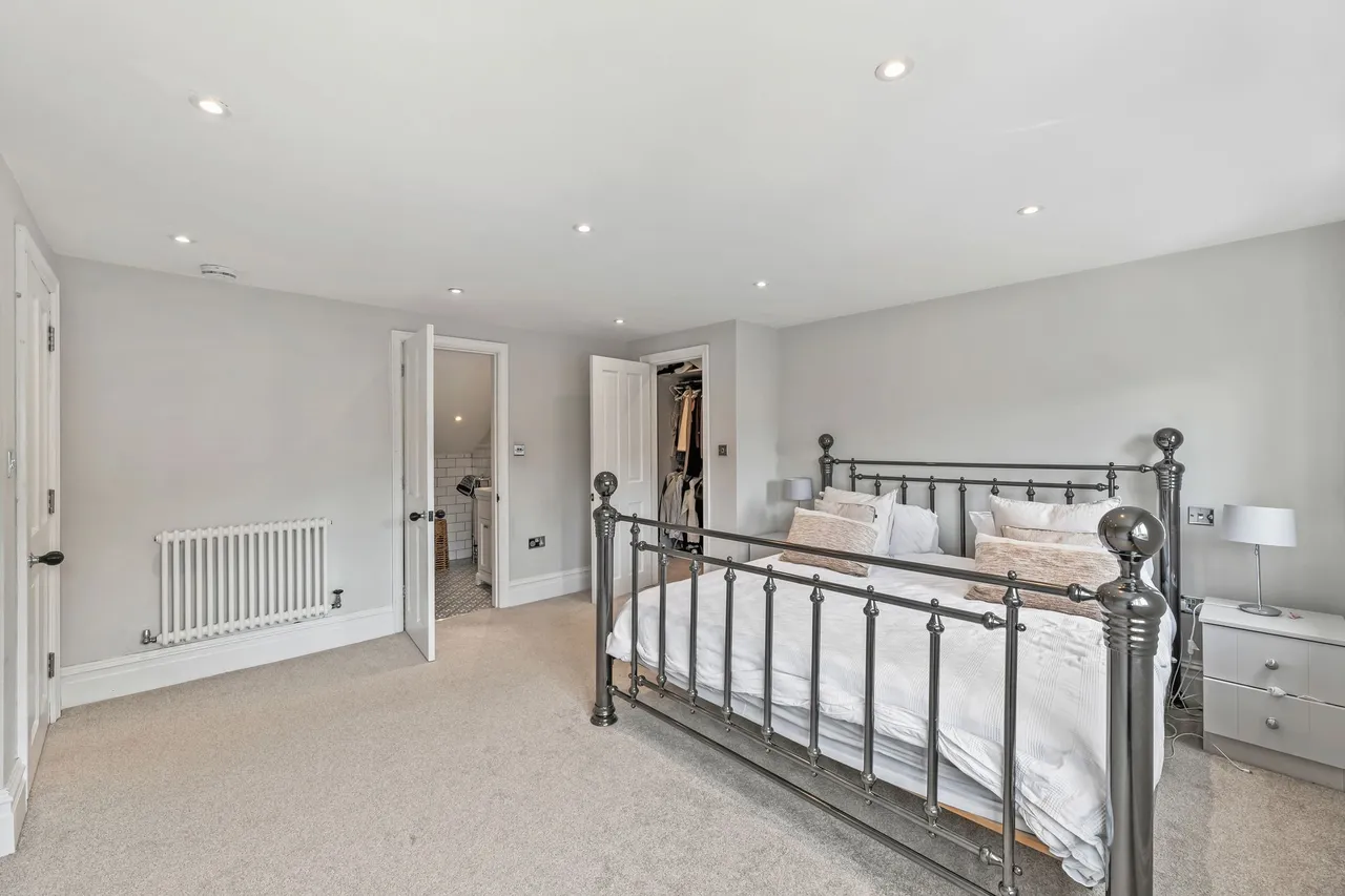 Red Lane, Frodsham, photo 16