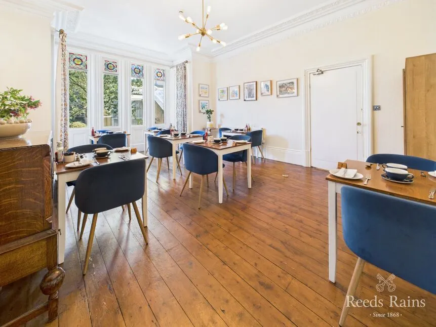 Esplanade Road, Scarborough, YO11, photo 2