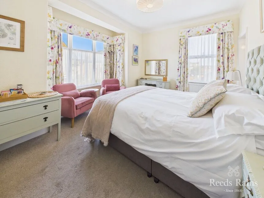 Esplanade Road, Scarborough, YO11, photo 17