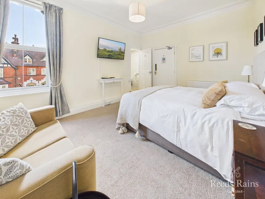 Esplanade Road, Scarborough, YO11, photo 13
