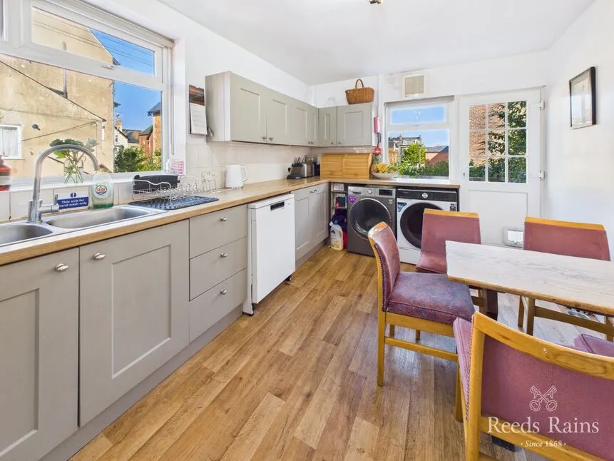 Esplanade Road, Scarborough, YO11, photo 5
