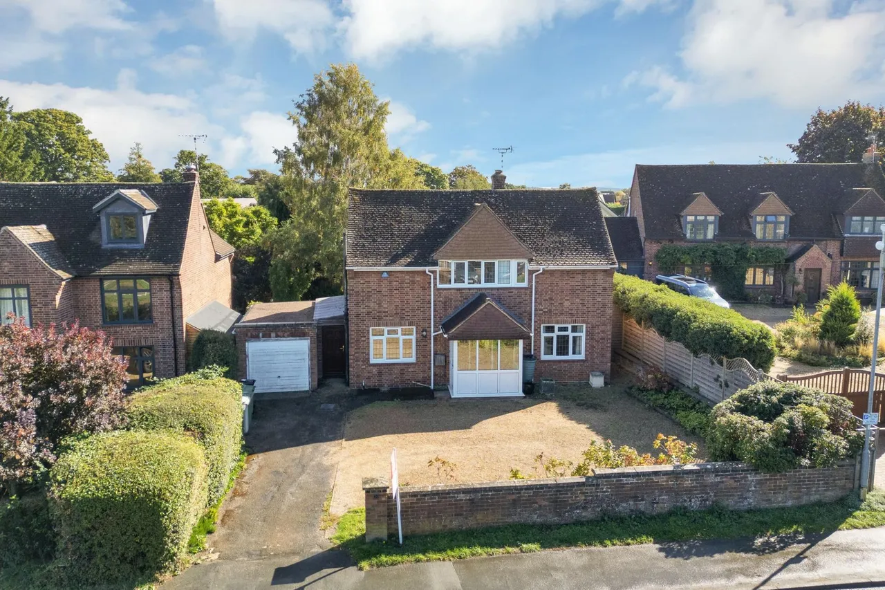 2 bed house for sale, Burley Road, Oakham, LE15