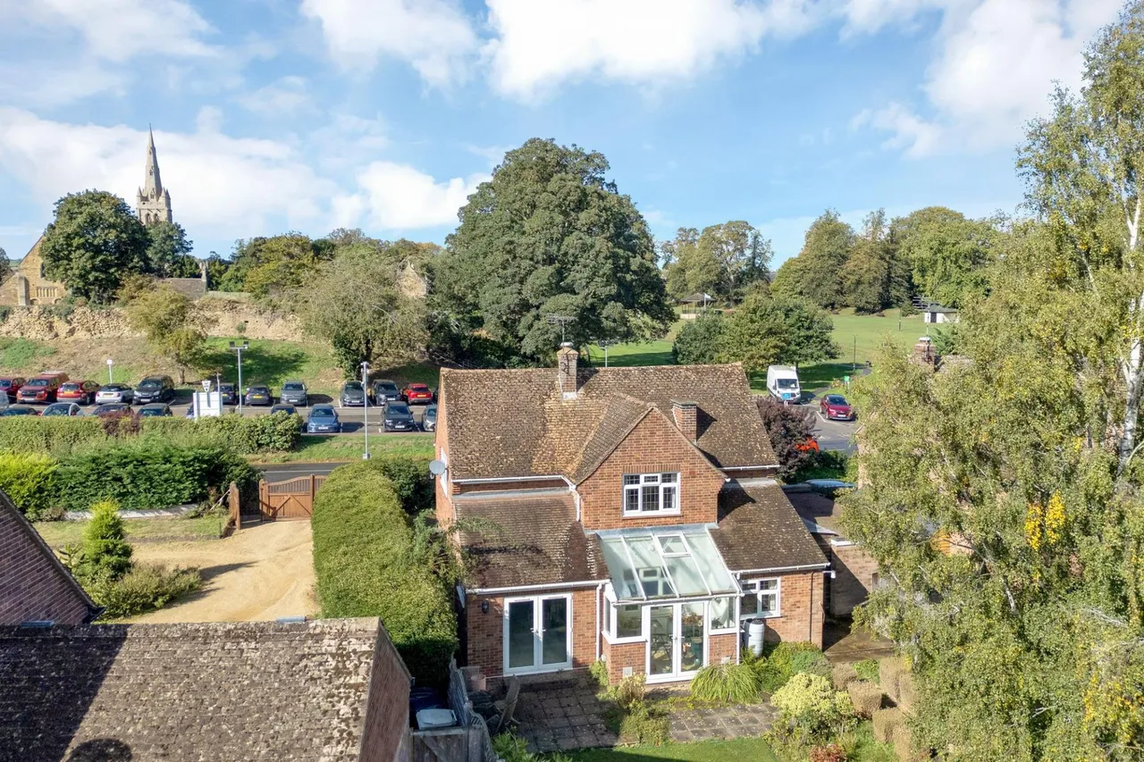 Burley Road, Oakham, LE15, photo 2