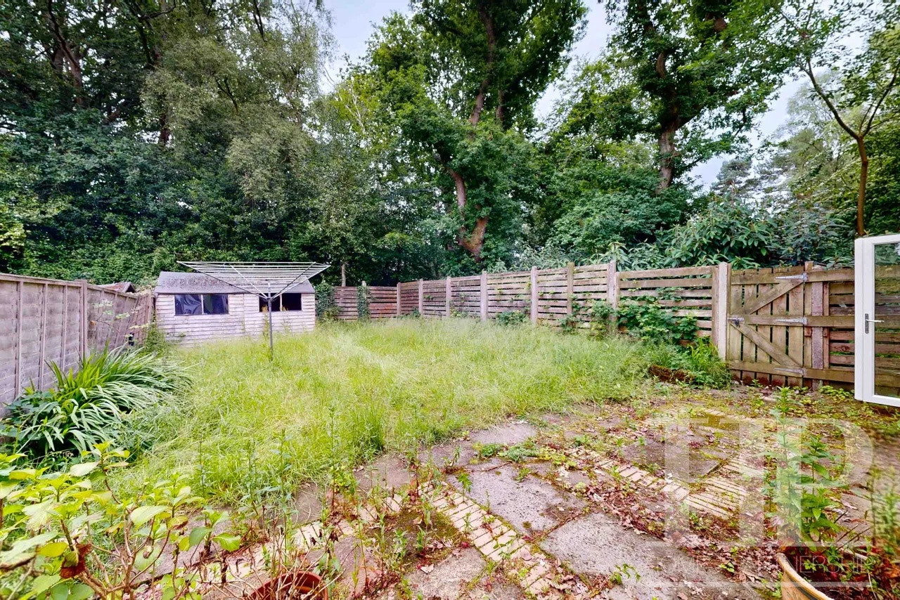 Lindgren Walk, Crawley, RH11, photo 16