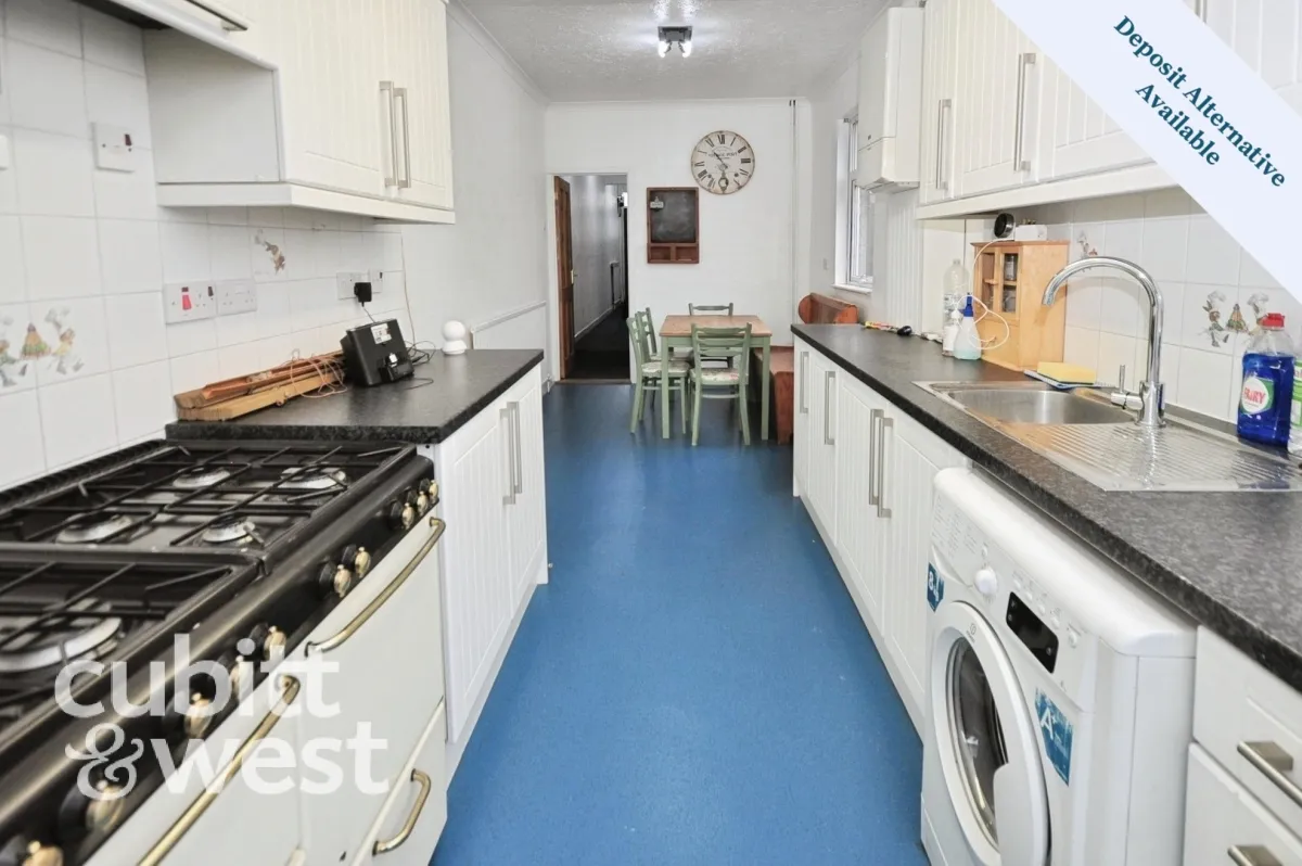 3 bed house to rent, Alternative Deposit Option Emsworth Road, PO2