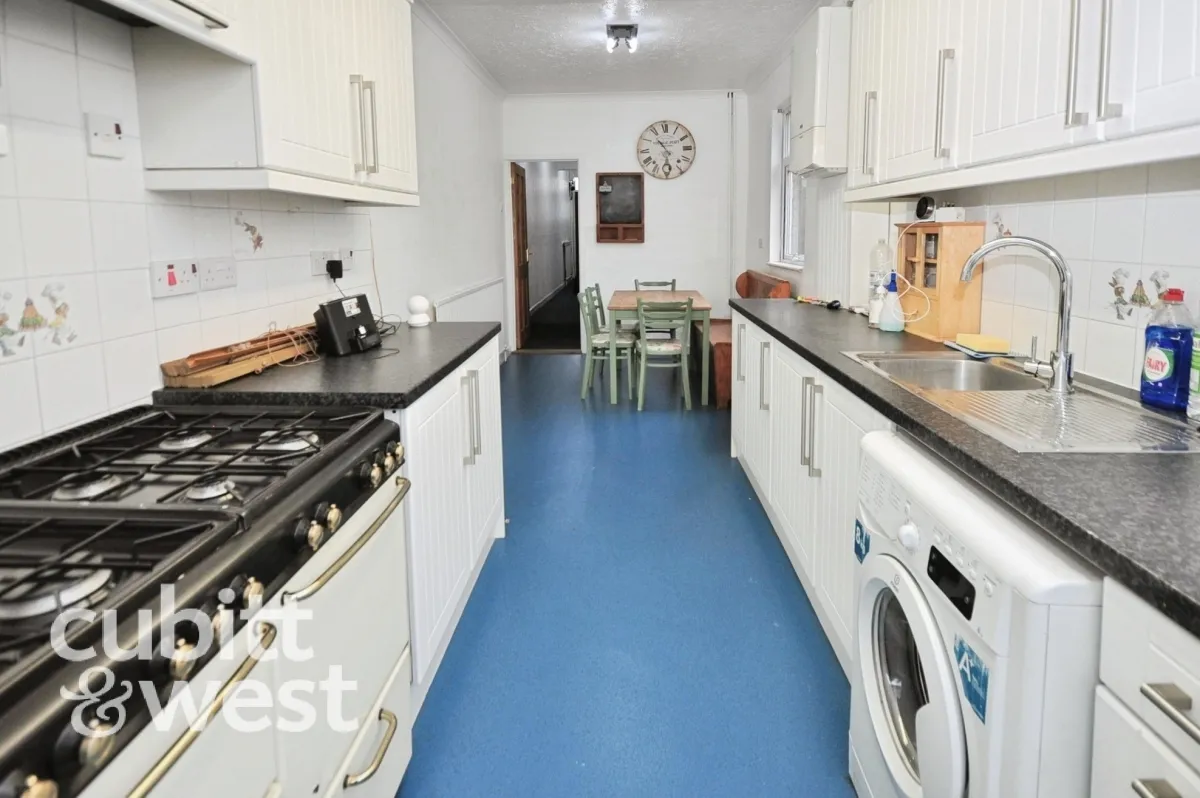 Alternative Deposit Option Emsworth Road, PO2, photo 11