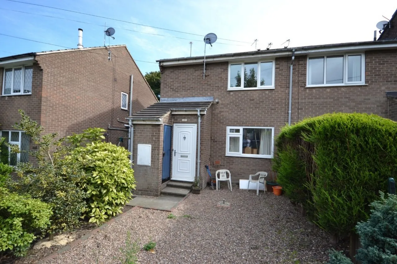 1 bed flat to rent, Norwood Road, Birkby, HD2