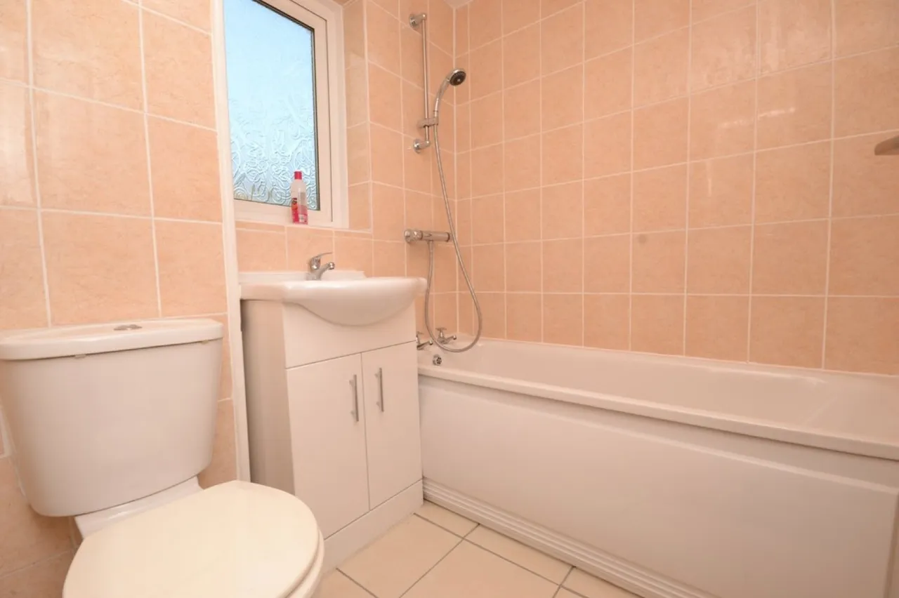Norwood Road, Birkby, HD2, photo 5