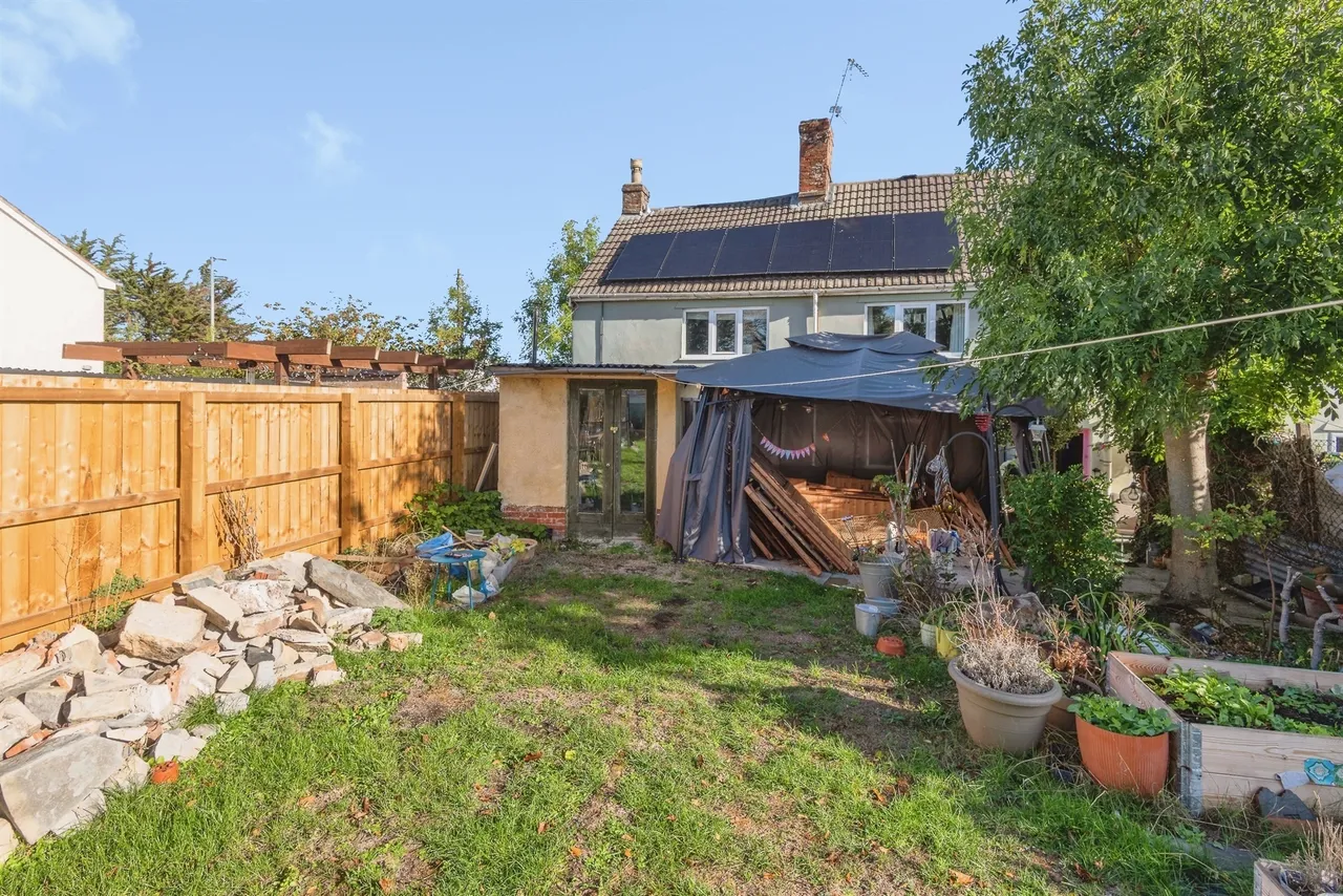 Laburnum Terrace, Henlade, TA3, photo 17