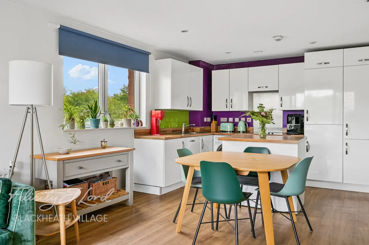 Lincoln house 13 boyd way, London, SE3, photo 9