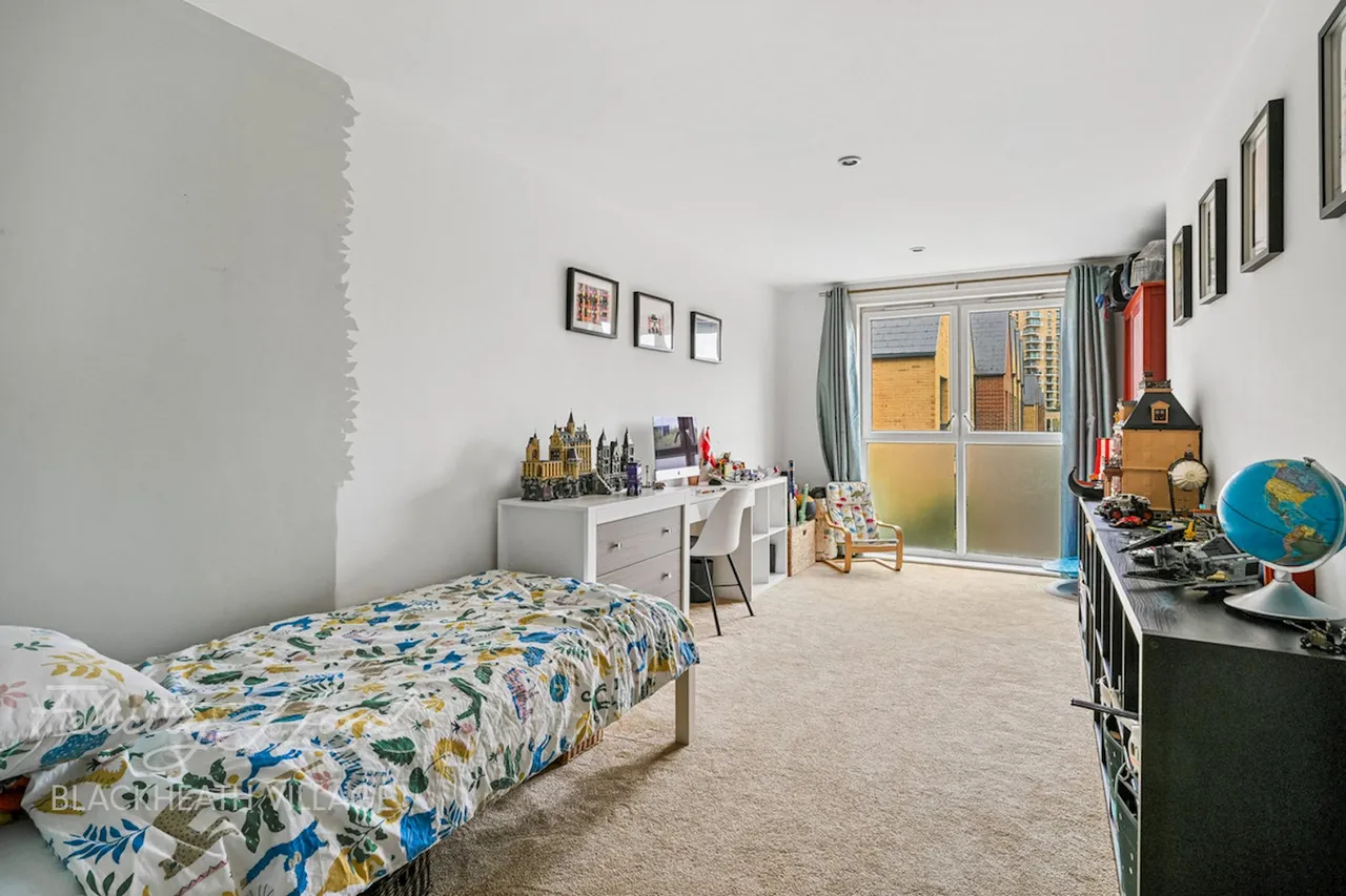 Lincoln house 13 boyd way, London, SE3, photo 10