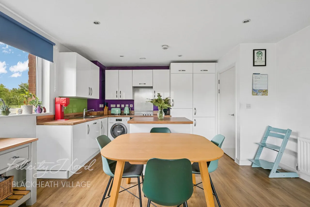 Lincoln house 13 boyd way, London, SE3, photo 16