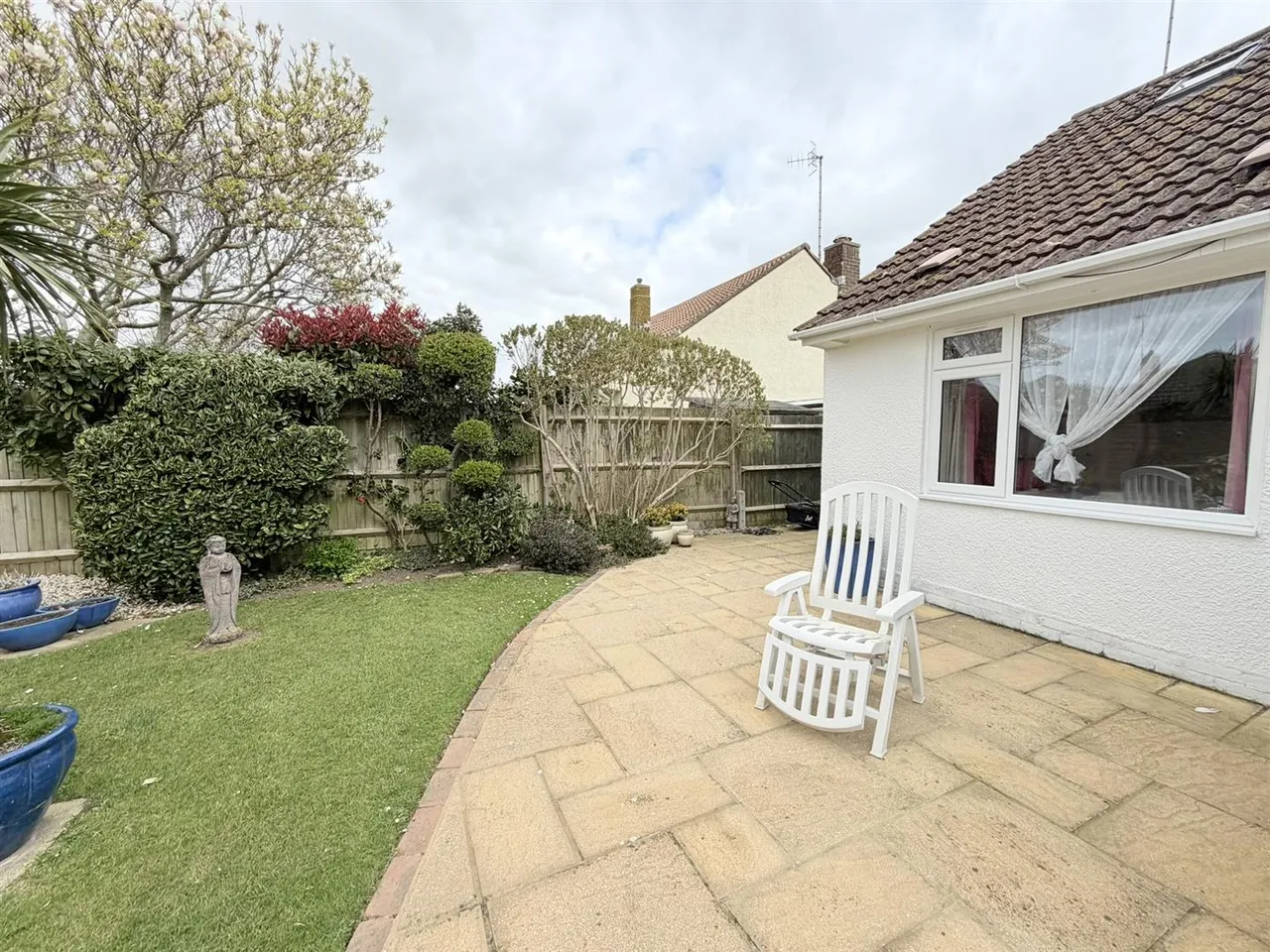 Chyngton Gardens, Seaford, photo 21