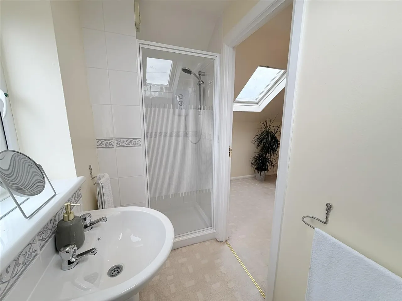 Chyngton Gardens, Seaford, photo 11