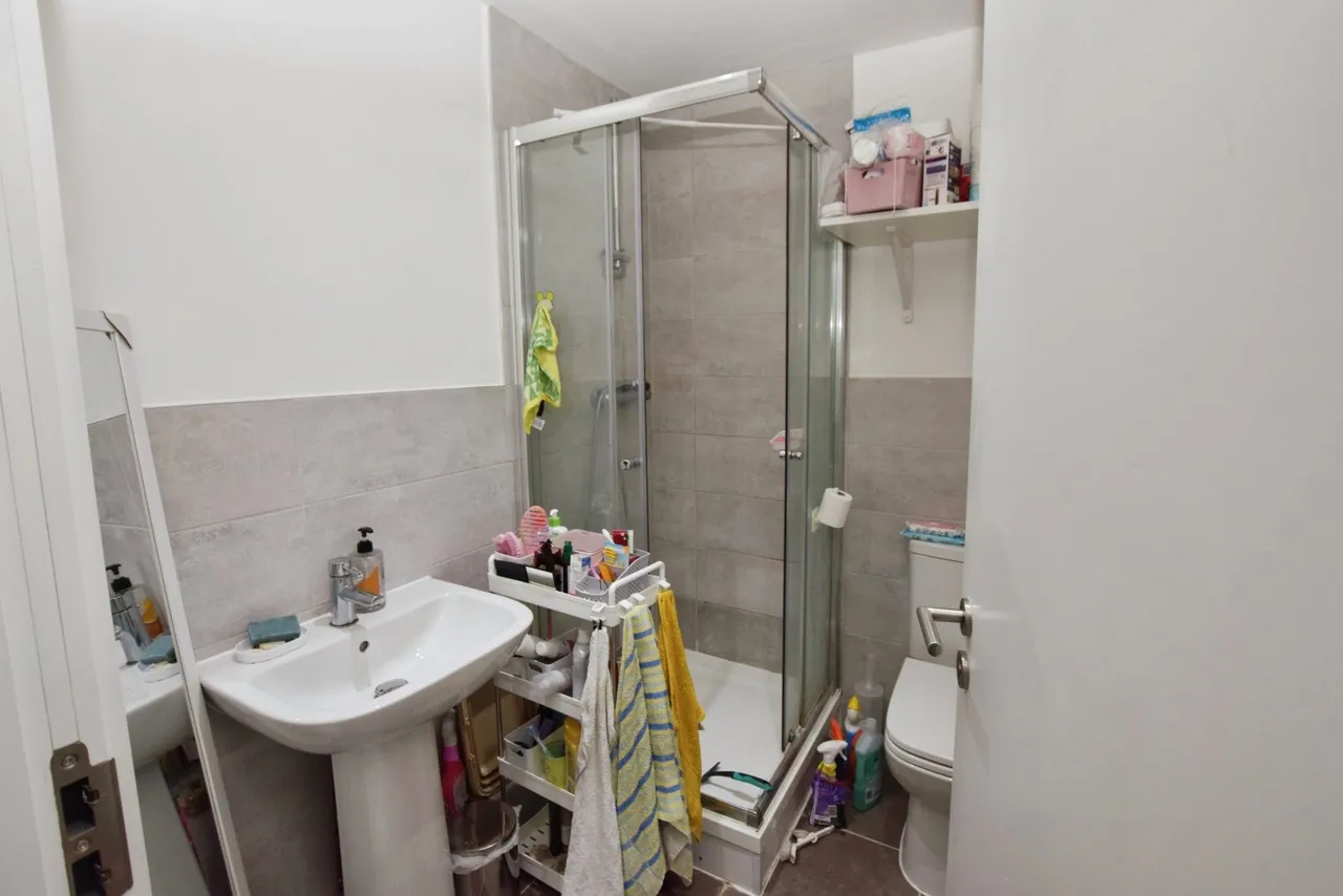 Ashton Lane, Sale, M33, photo 2