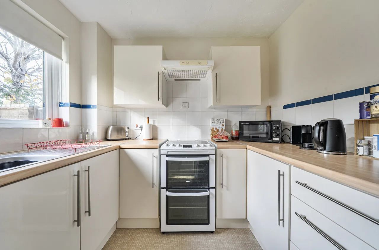 Upper Brook Drive, Locks Heath, SO31, photo 4