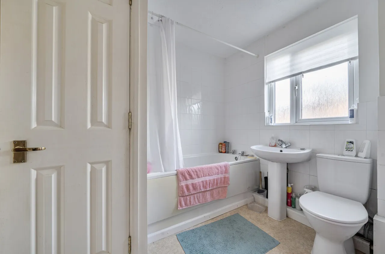 Upper Brook Drive, Locks Heath, SO31, photo 7