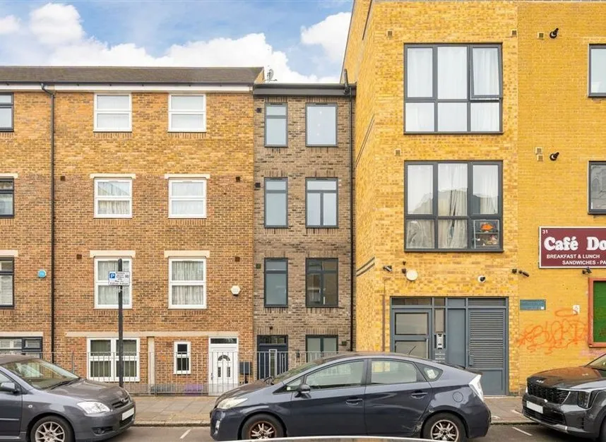 3 bed house for sale, Turner Street, London, E1