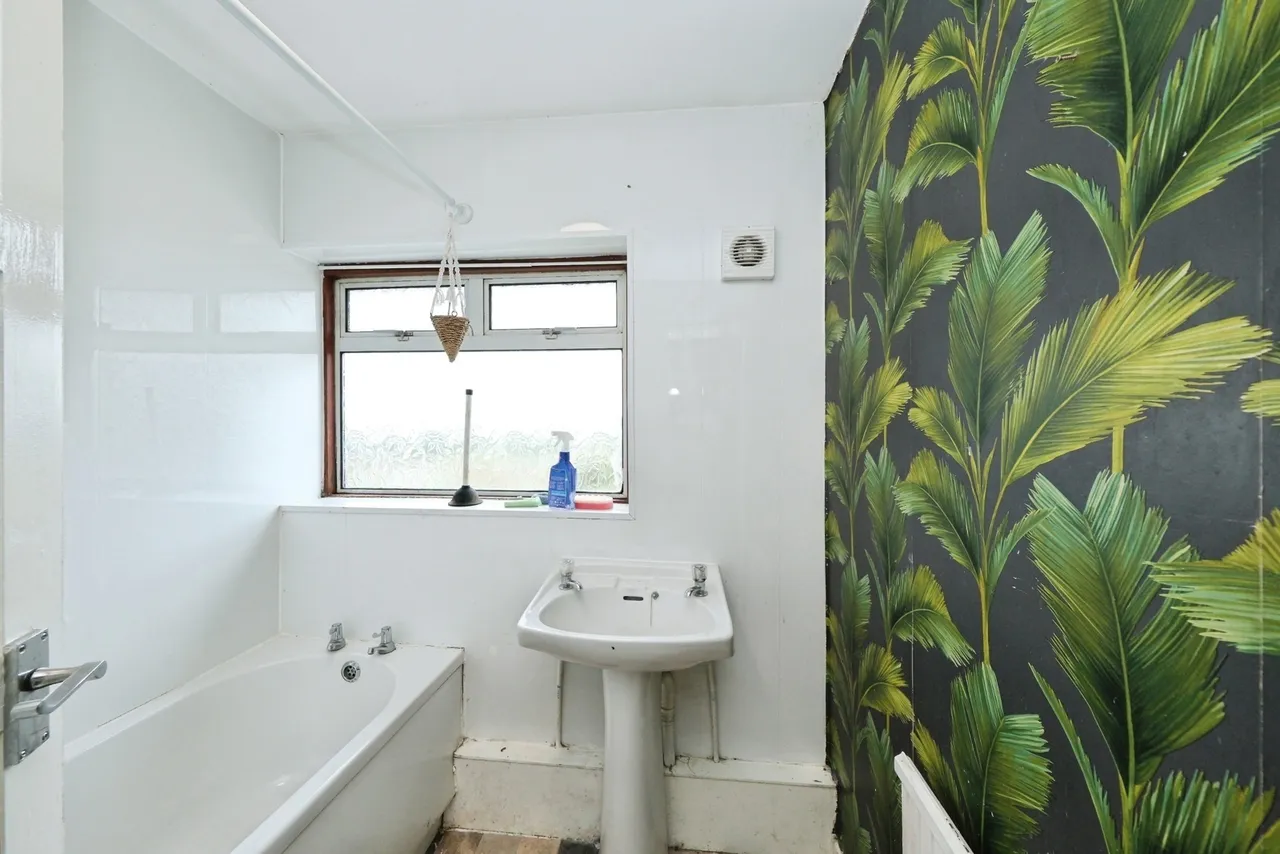 Slant Lane, Shirebrook, Mansfield, Derbyshire, NG20, photo 13