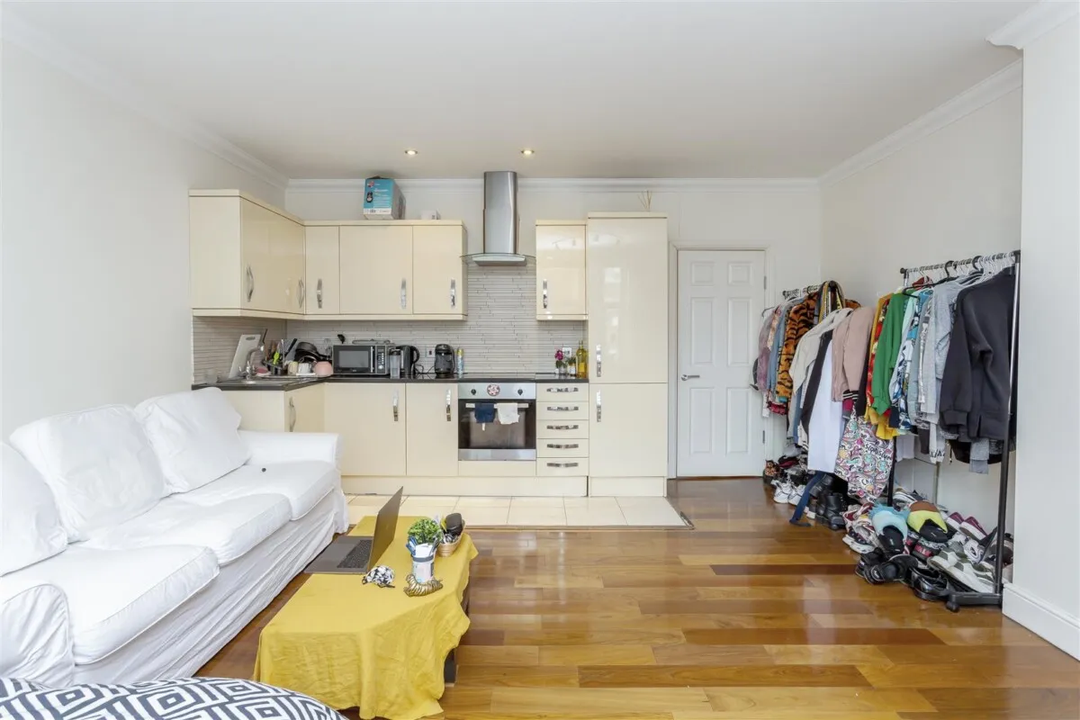 Bond street, Ealing, W5, photo 2