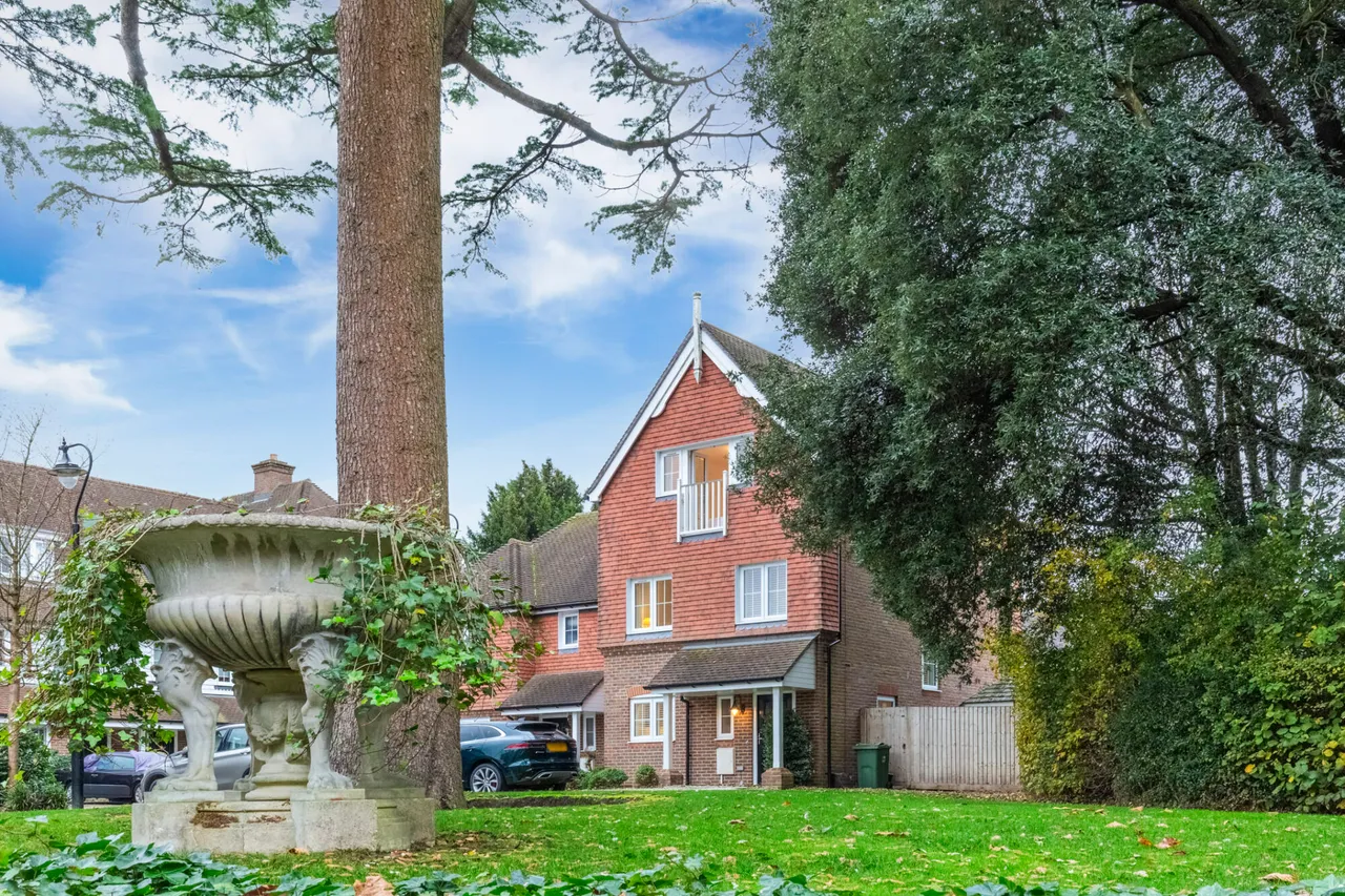 3 bed house for sale — Twining Close, Tunbridge Wells, Kent, TN4 8FJ