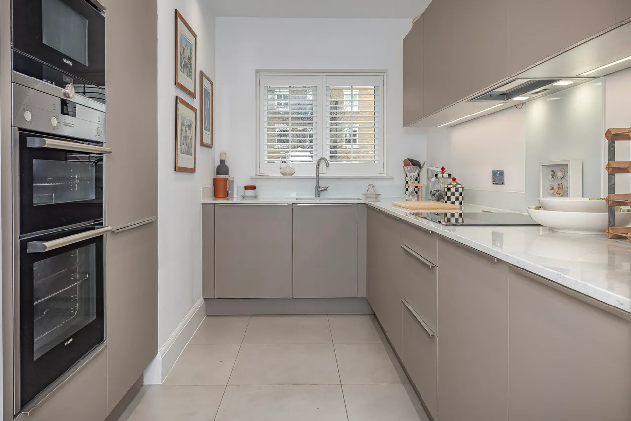 Twining Close, Tunbridge Wells, Kent, TN4 8FJ, photo 3
