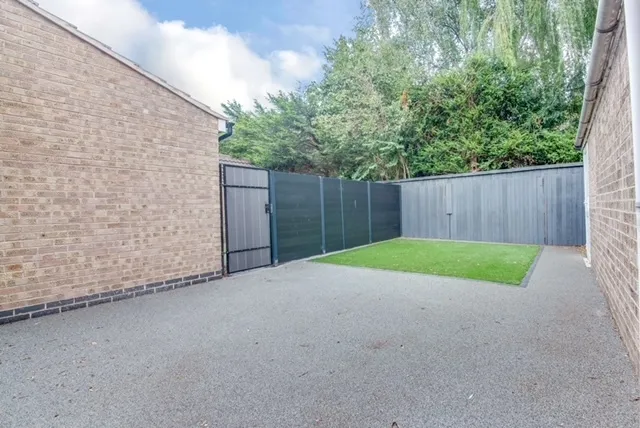 Swenson Avenue, NG7, photo 15