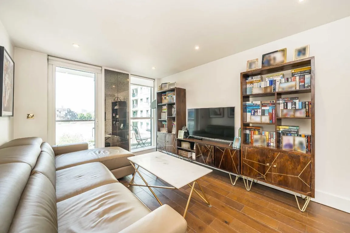 2 bed flat for sale — Jellicoe House, Nine Elms