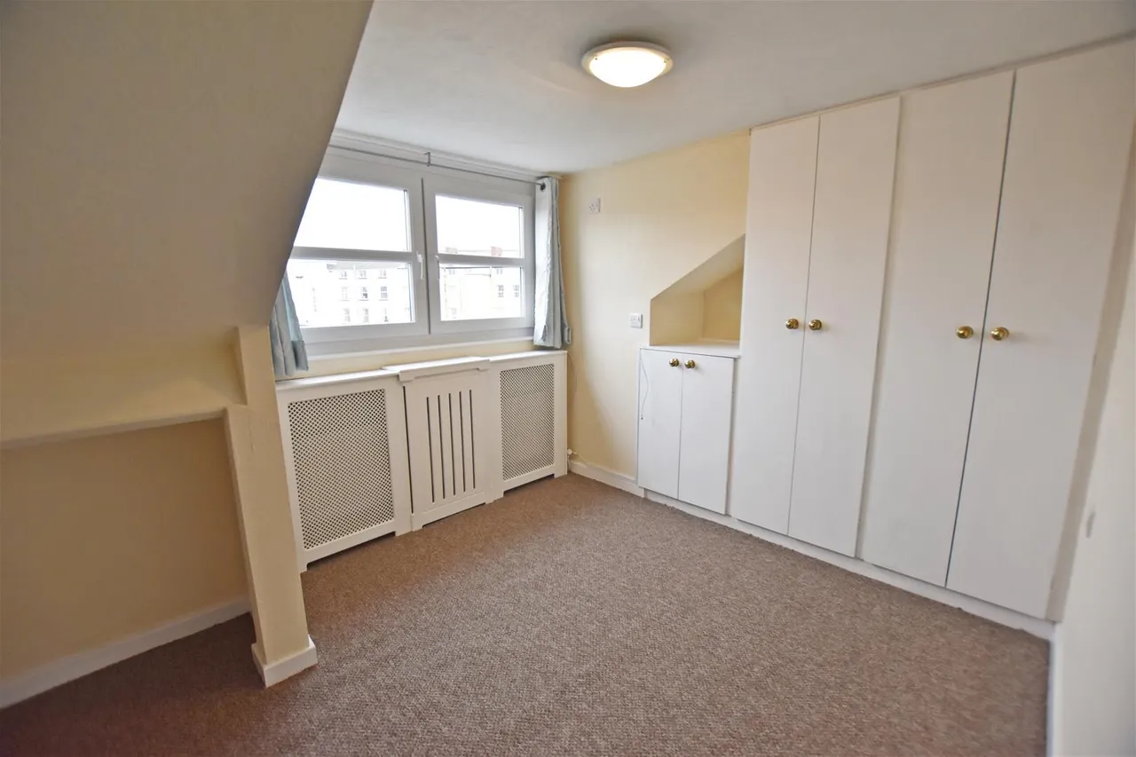 5 Peel Terrace, Scarborough YO12 7HP, photo 5