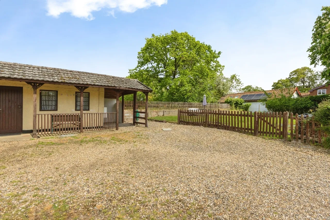 Stacksford, Old Buckenham, Attleborough, NR17, photo 19