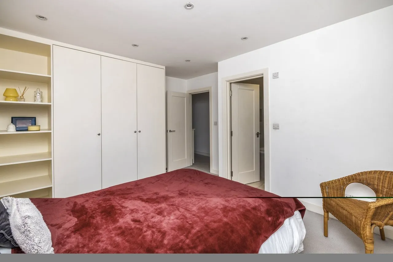 Kennington Road, London, SE11, photo 22