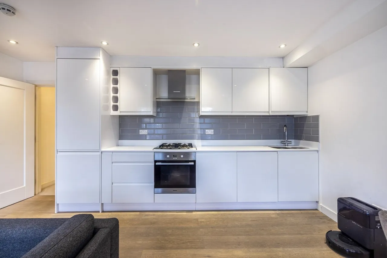 Kennington Road, London, SE11, photo 6