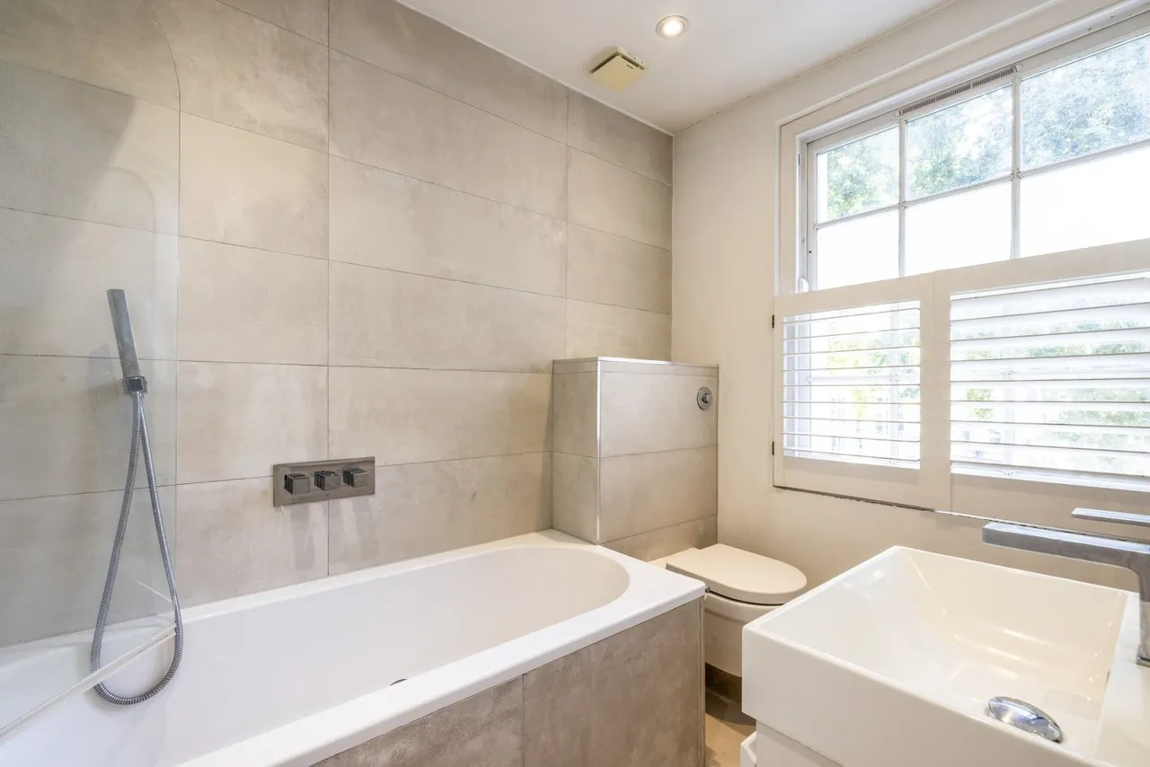 Kennington Road, London, SE11, photo 17
