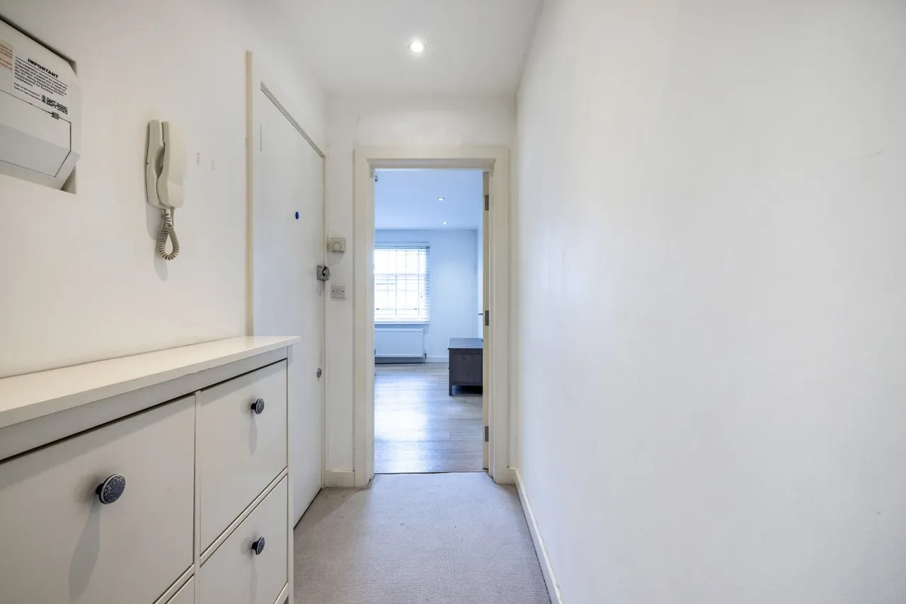 Kennington Road, London, SE11, photo 7