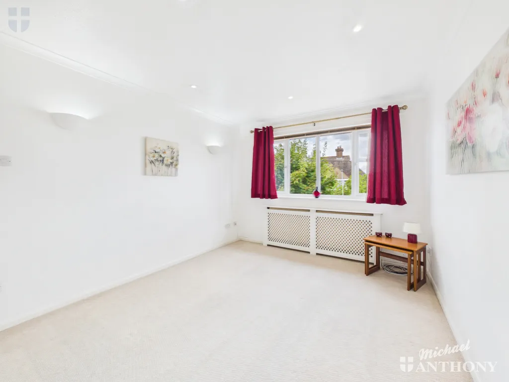 , Arnold Court, 7-9 Milton Road, Aylesbury, HP21 7LZ, photo 2