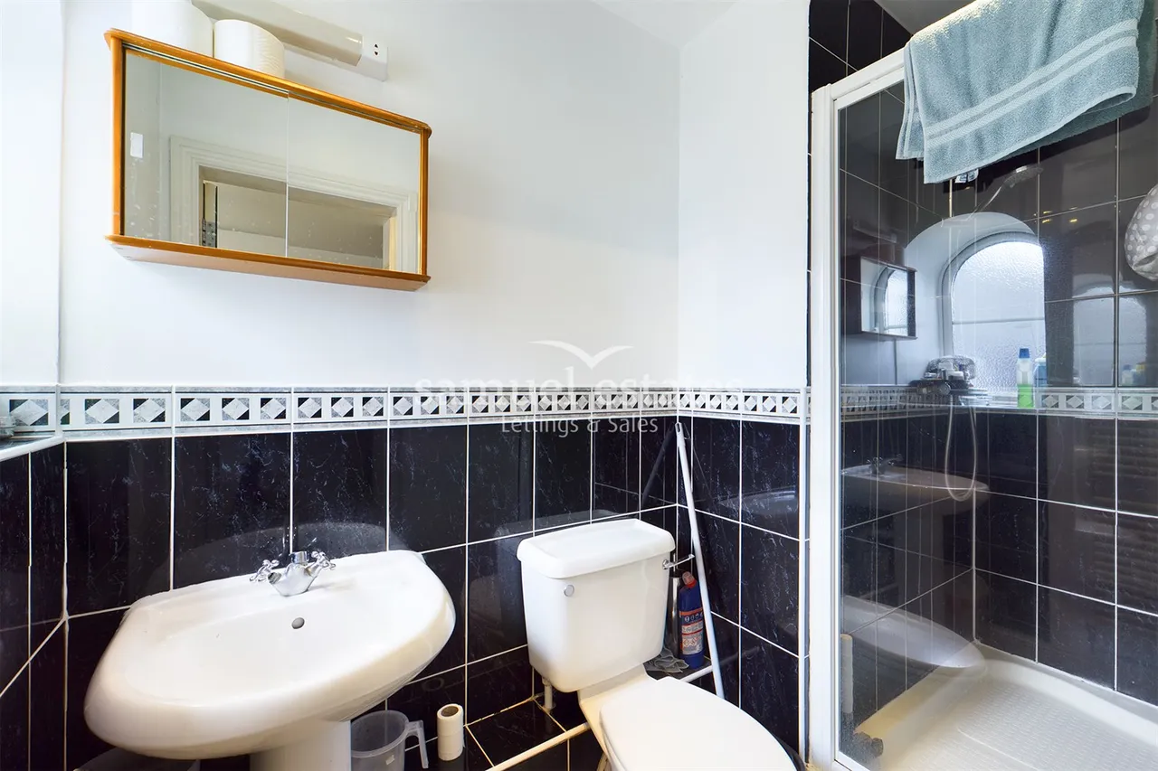 Colliers Wood, London, SW19 1UL, photo 9