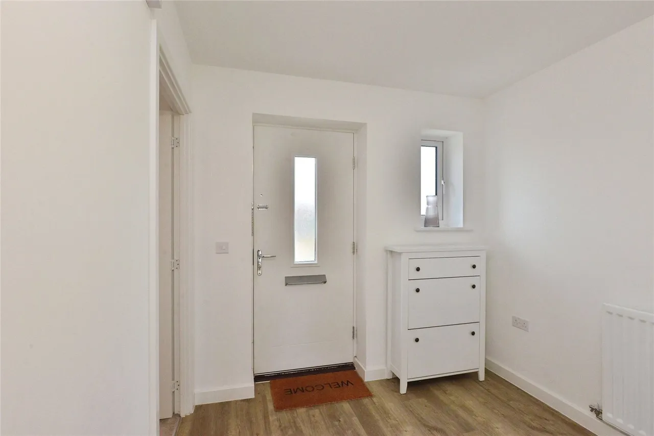 Rambouillet Drive, Whitehouse, Milton Keynes, Buckinghamshire, MK8, photo 9