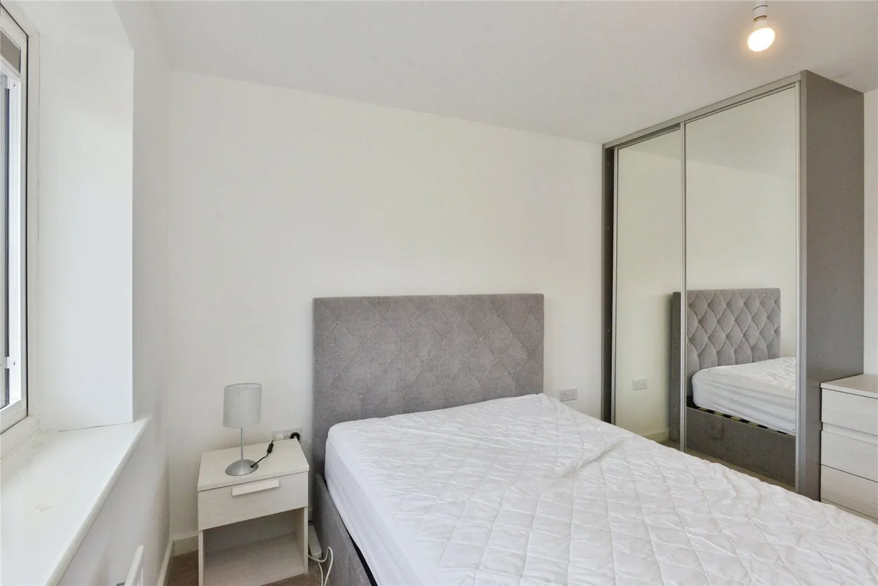Rambouillet Drive, Whitehouse, Milton Keynes, Buckinghamshire, MK8, photo 16