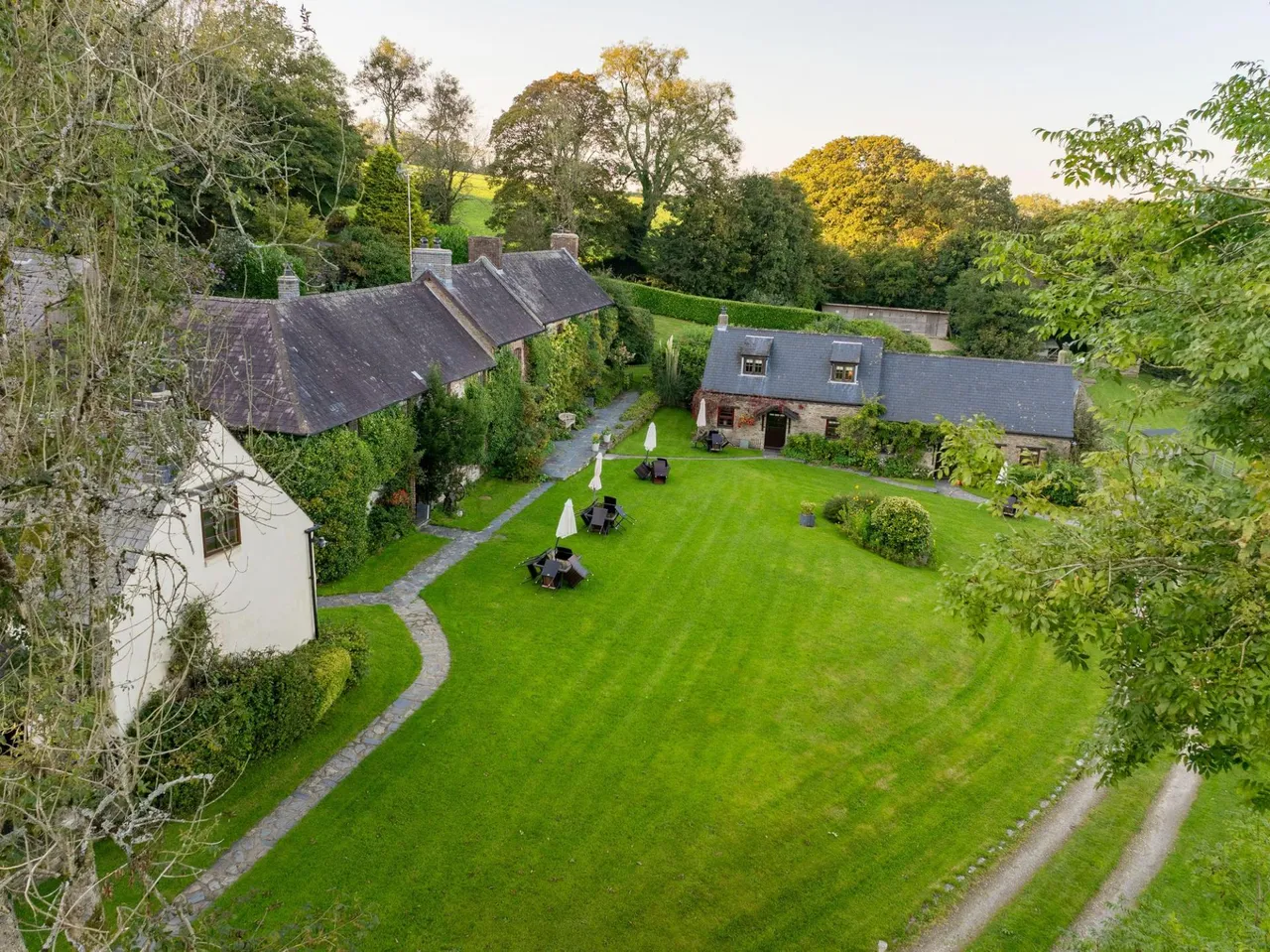 21 bed house for sale, Clydey Cottages, Penrallt, SA37