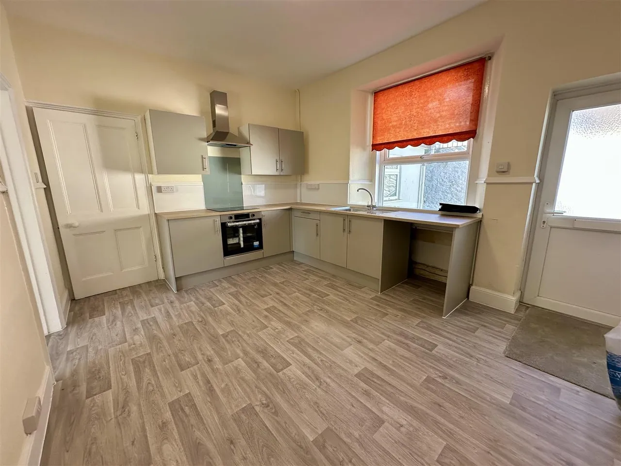 Lower Manor Road, Brixham, photo 2