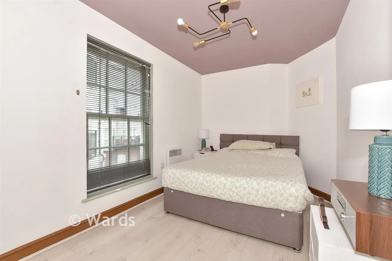 Old Watling Street, Canterbury, CT1, photo 8