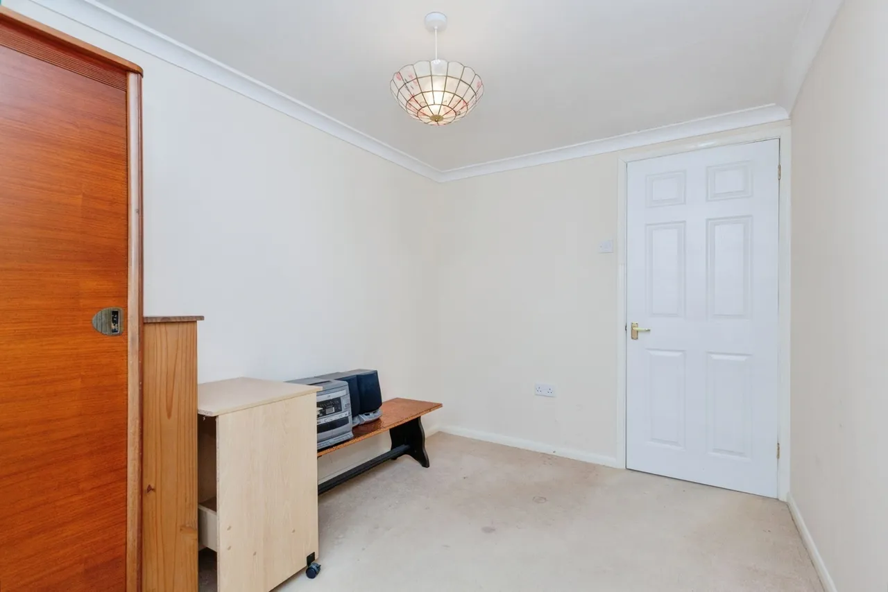 Chestnut Close, Littlethorpe, LE19, photo 13