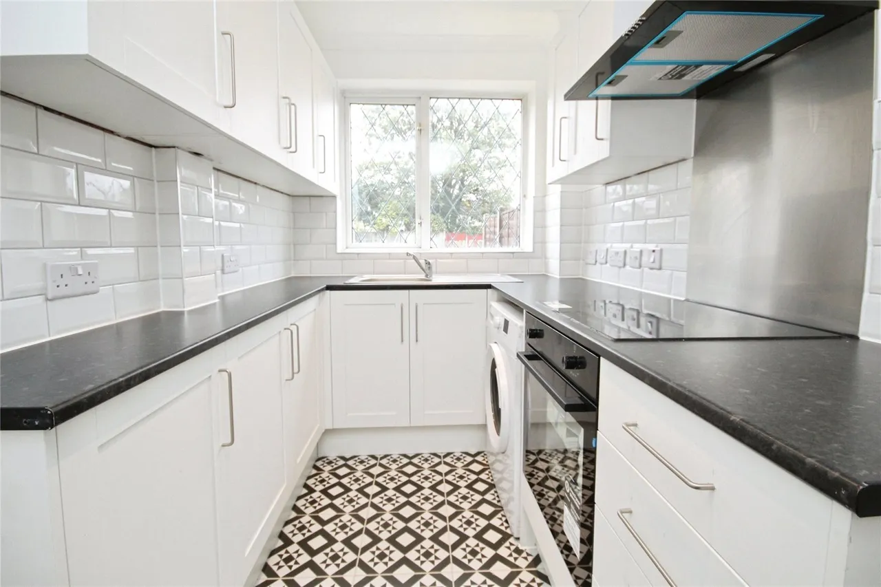 Holgate Road, Dagenham, RM10, photo 2