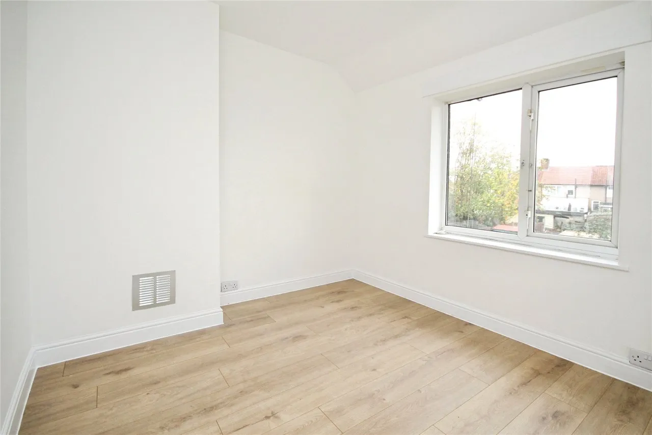 Holgate Road, Dagenham, RM10, photo 6