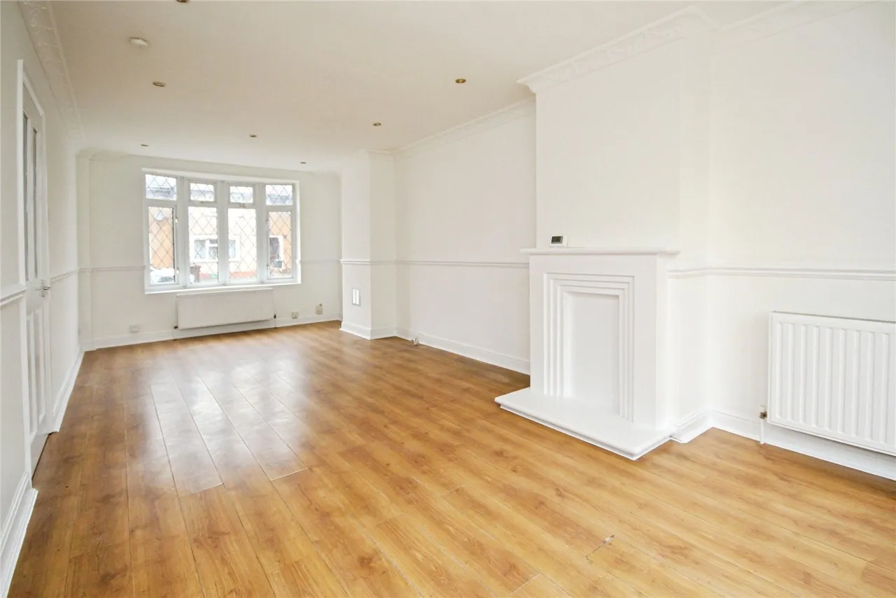 Holgate Road, Dagenham, RM10, photo 4