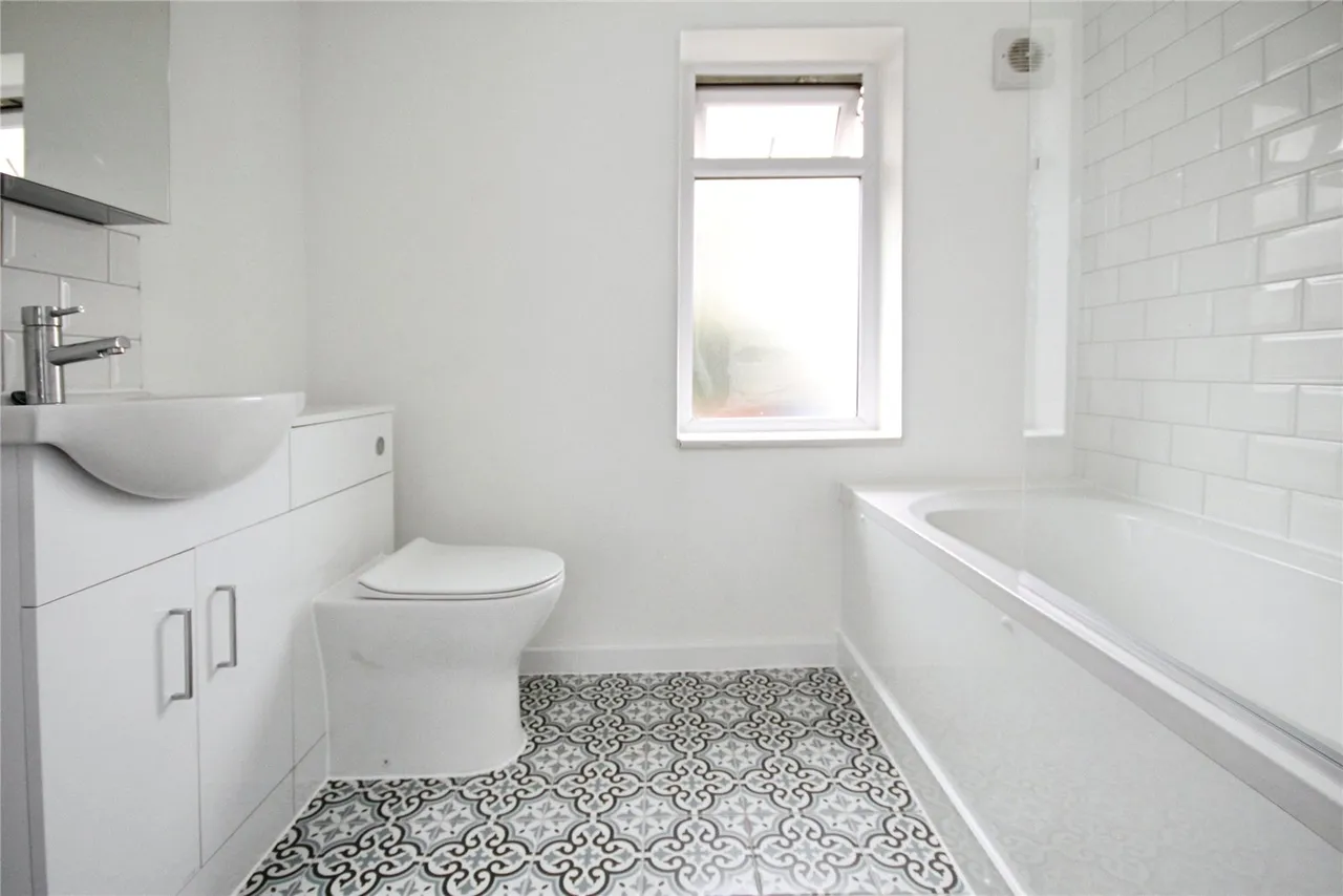 Holgate Road, Dagenham, RM10, photo 7