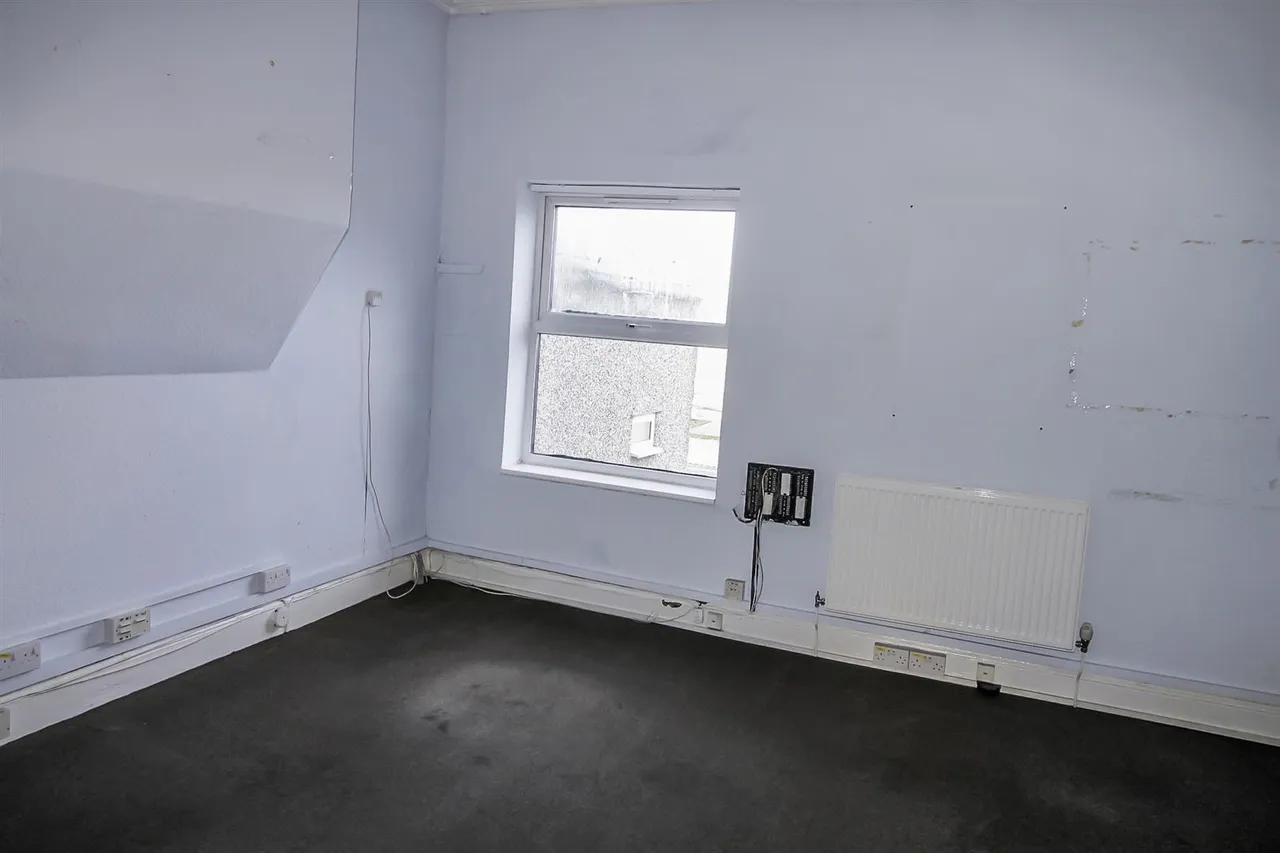 Kinmel Street, Rhyl, Denbighshire, LL18 1AH, photo 7