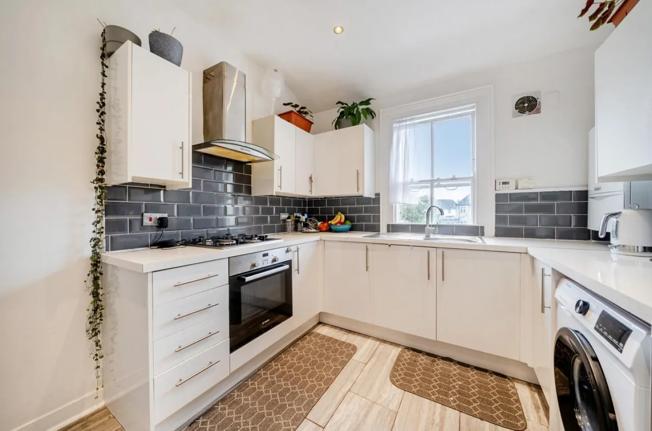 Arran Road, London, SE6, photo 3